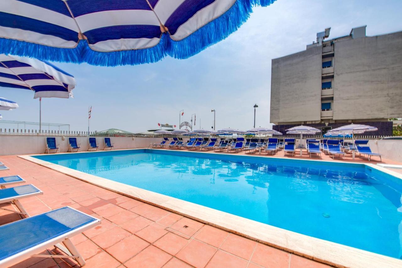 Hotel Majestic Bellaria-Igea Marina Ngoại thất bức ảnh