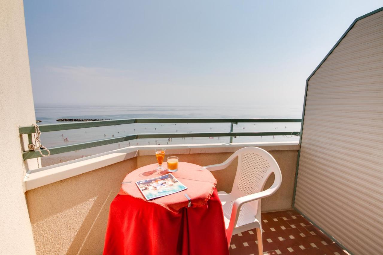 Hotel Majestic Bellaria-Igea Marina Ngoại thất bức ảnh