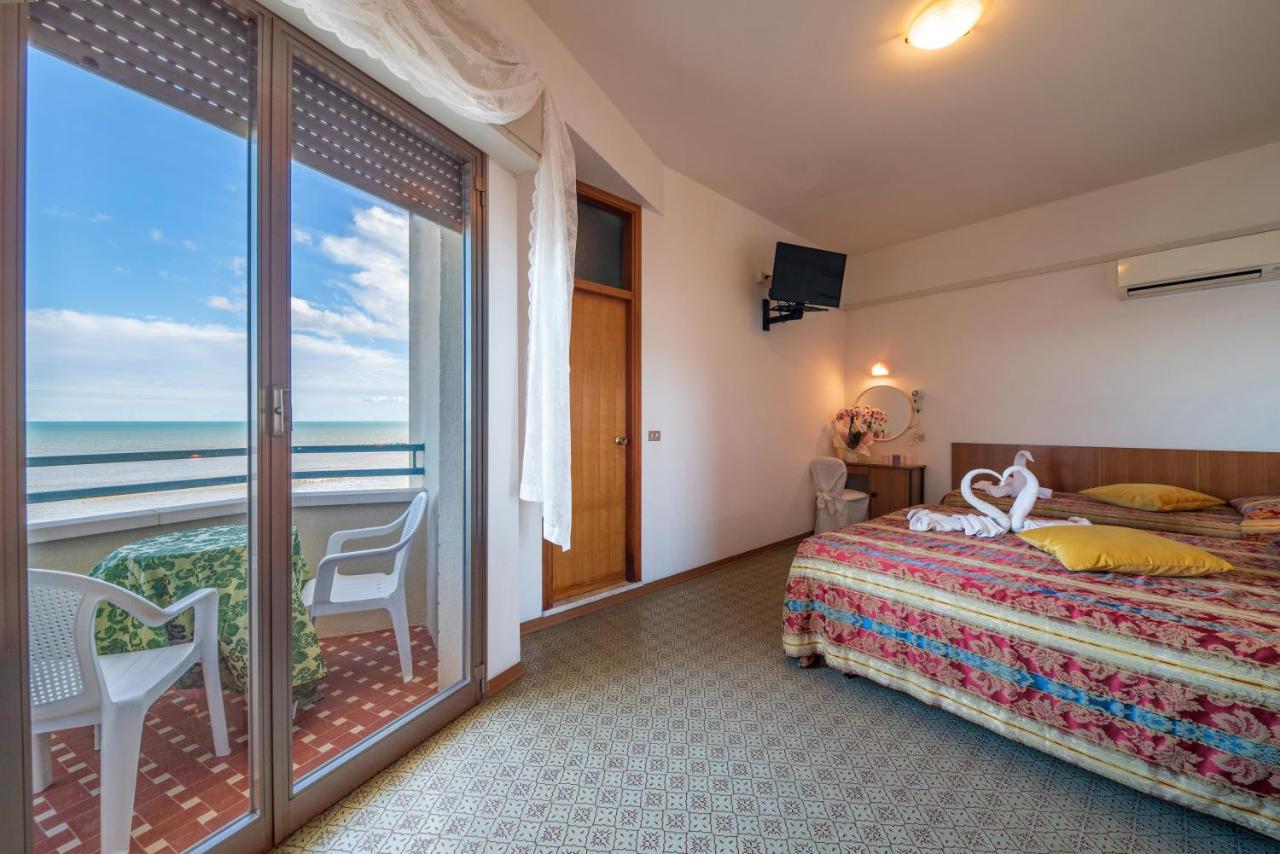 Hotel Majestic Bellaria-Igea Marina Ngoại thất bức ảnh