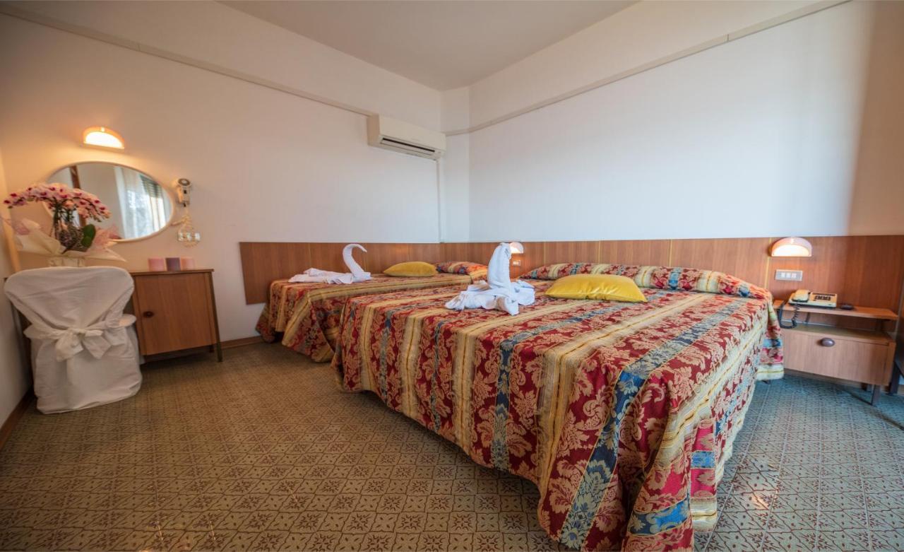 Hotel Majestic Bellaria-Igea Marina Ngoại thất bức ảnh