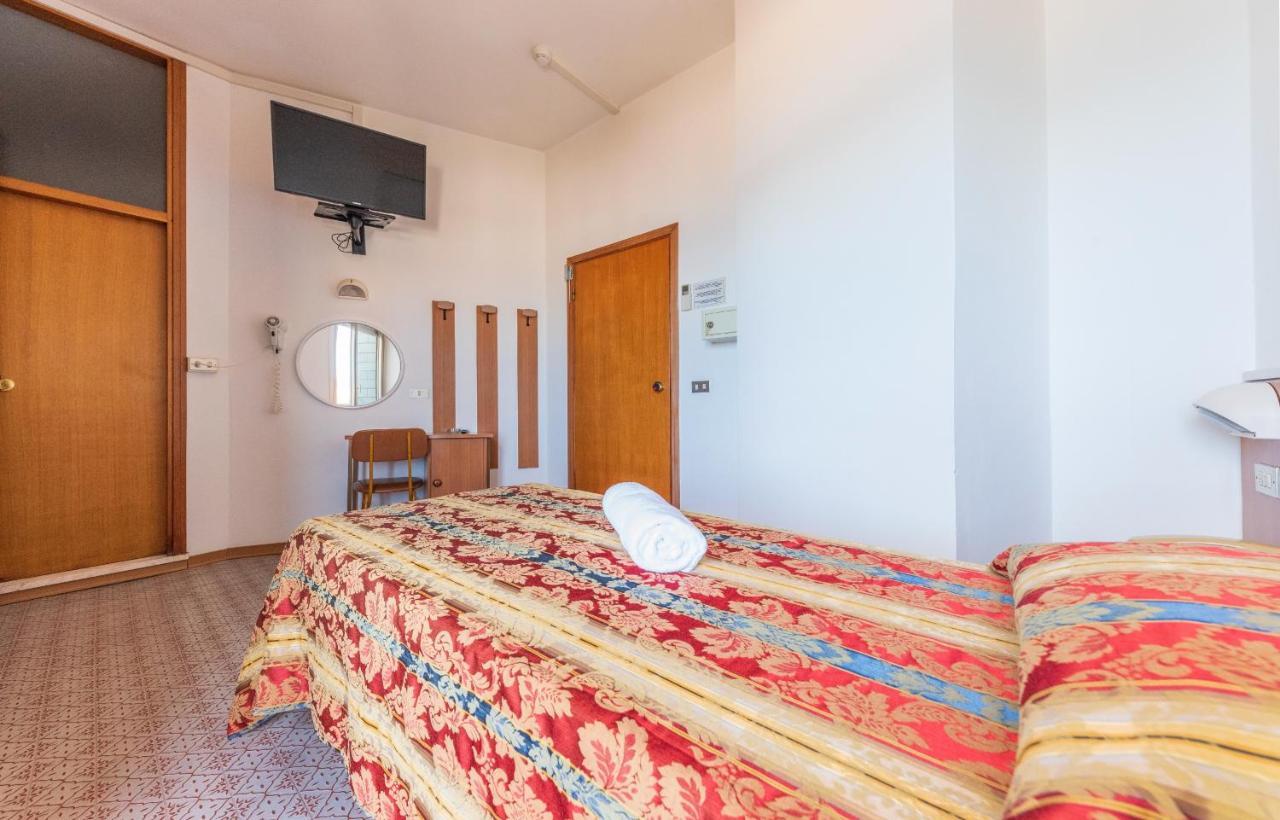 Hotel Majestic Bellaria-Igea Marina Ngoại thất bức ảnh
