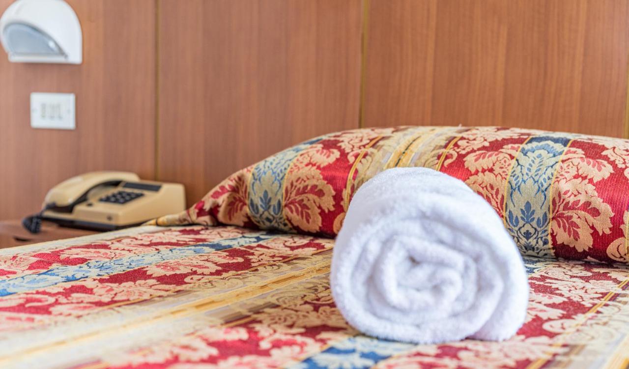 Hotel Majestic Bellaria-Igea Marina Ngoại thất bức ảnh